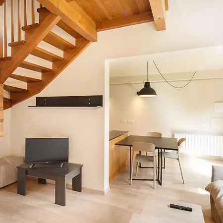 Masella 1600 Apartment